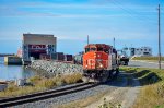 CN 9576 shunting the rail ferry